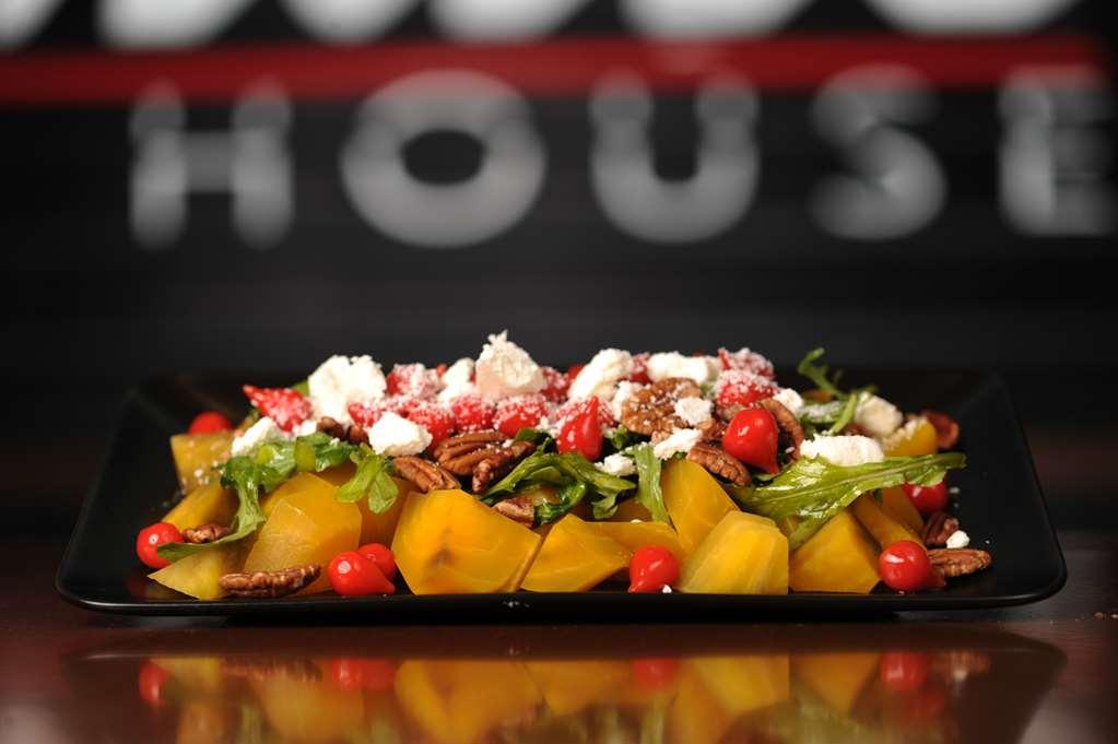 Carriage House Hotel And Conference Centre YYC Restaurant bilde
