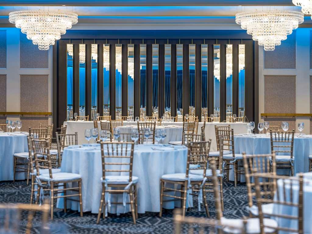 Carriage House Hotel And Conference Centre YYC Fasiliteter bilde