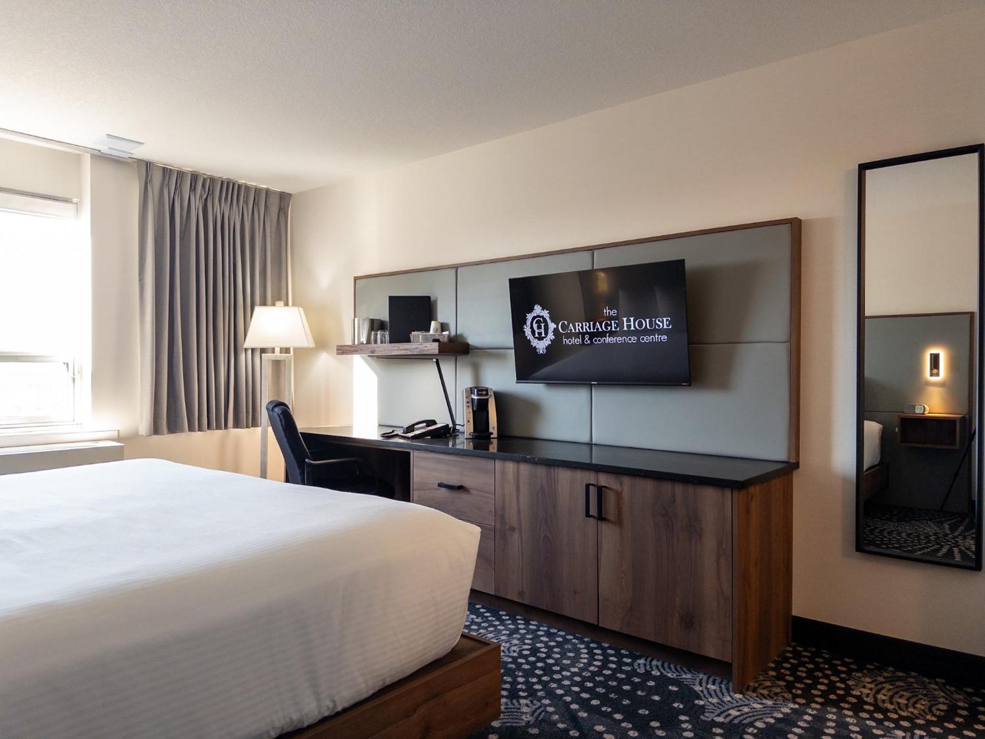 Carriage House Hotel And Conference Centre YYC Eksteriør bilde